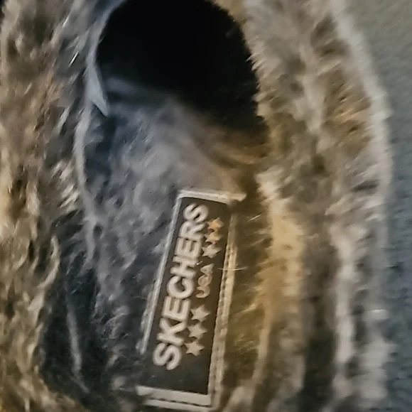 Shoes - Picture 2 of 5